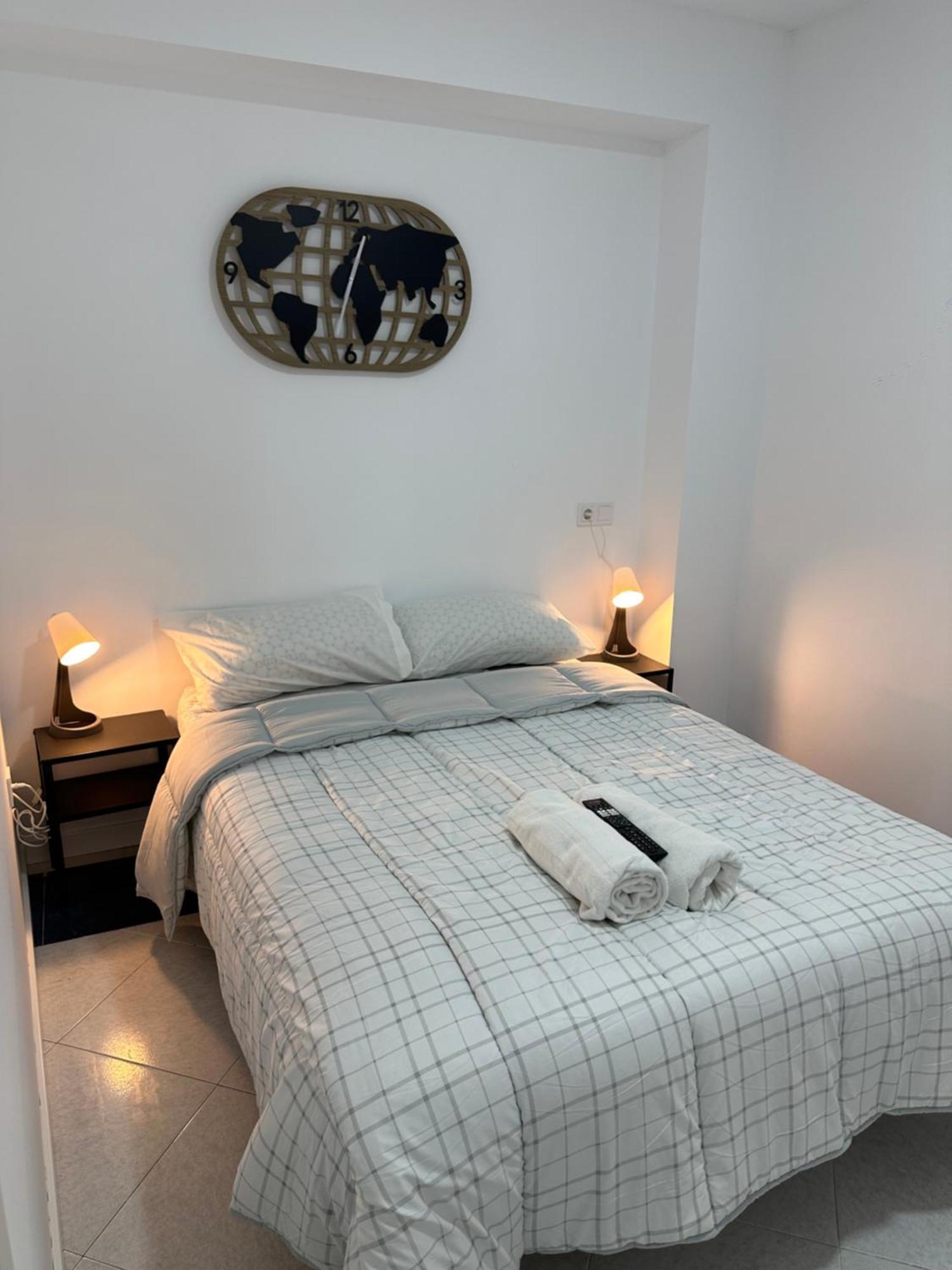 Rooms Mediavilla Madrid Extérieur photo