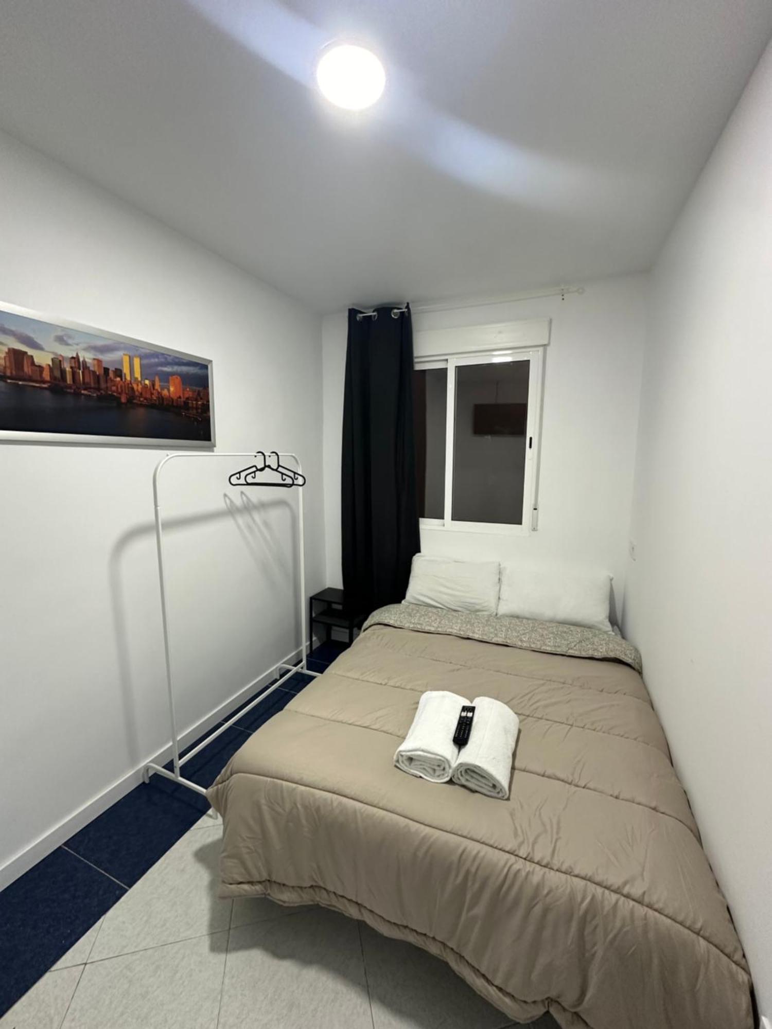 Rooms Mediavilla Madrid Extérieur photo